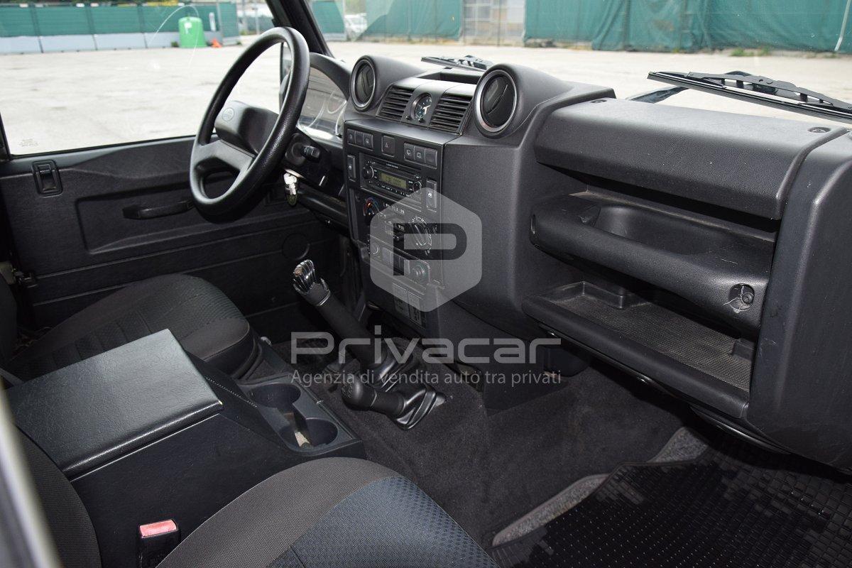 LAND ROVER Defender 90 2.4 TD4 Station Wagon S