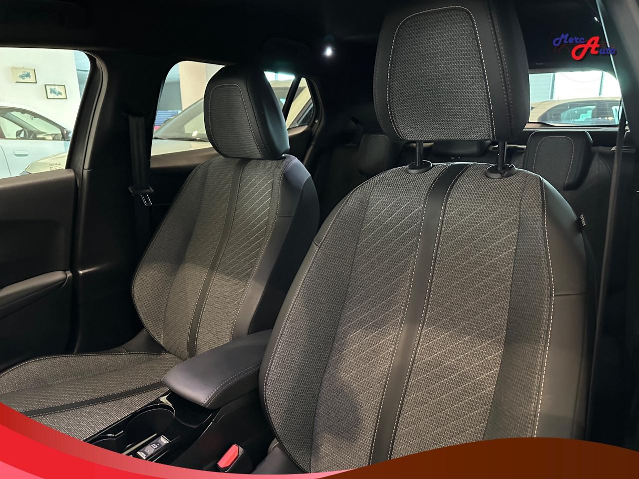 PEUGEOT 2008 PureTech 100 S&S Allure