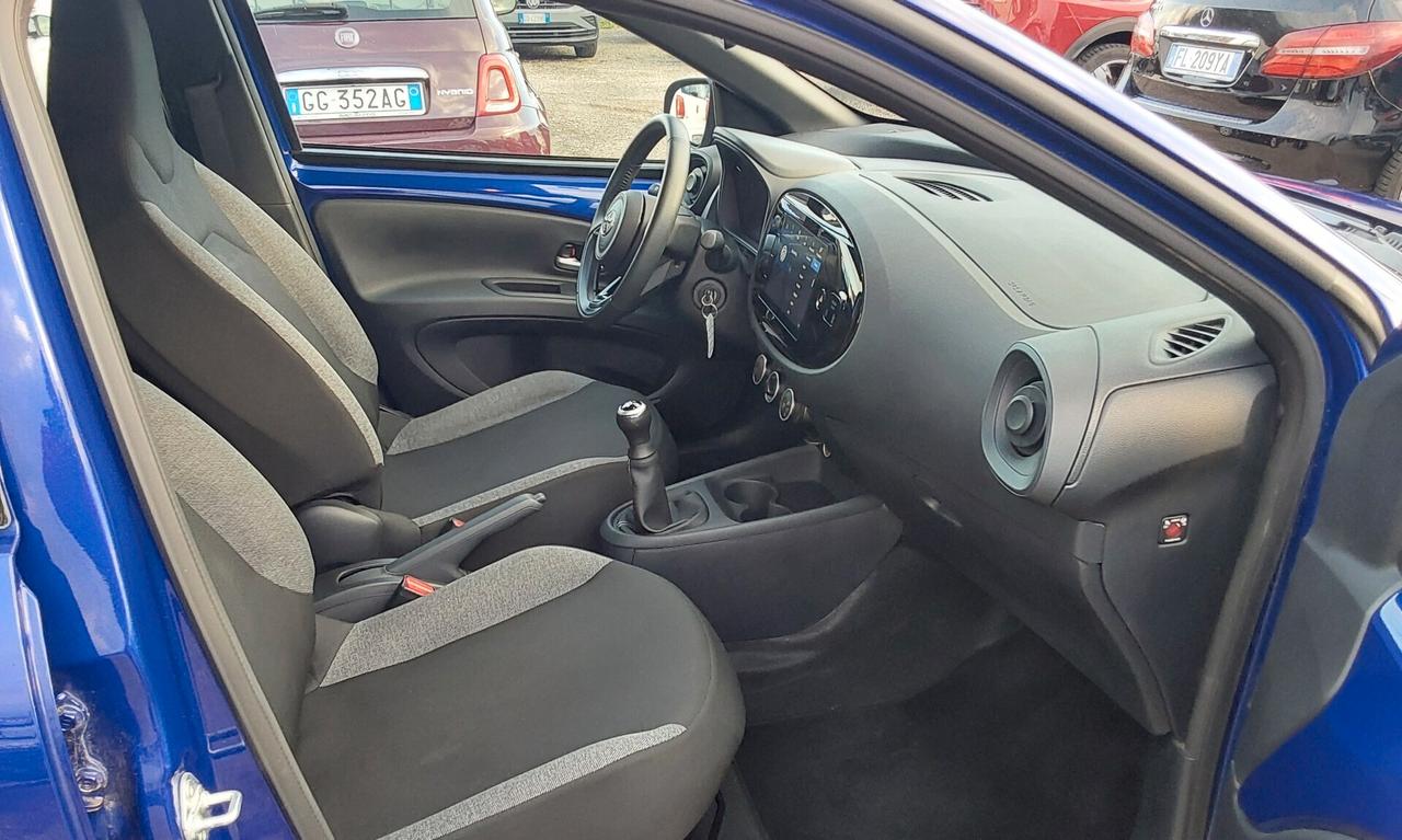 Toyota Aygo X 1.0 VVT-i Lounge