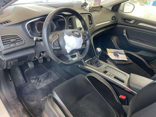 RENAULT Megane SPORTER BLUE DCI 115CV INTENS