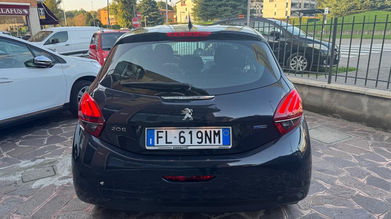 Peugeot 208 PureTech 82 5 porte Allure
