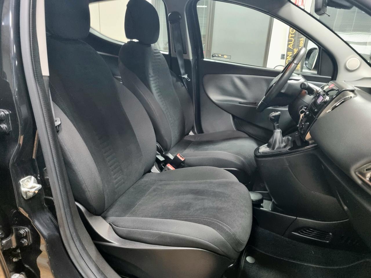 LANCIA YPSILON 1.3 MJT 95 CV 5p. S&S GOLD