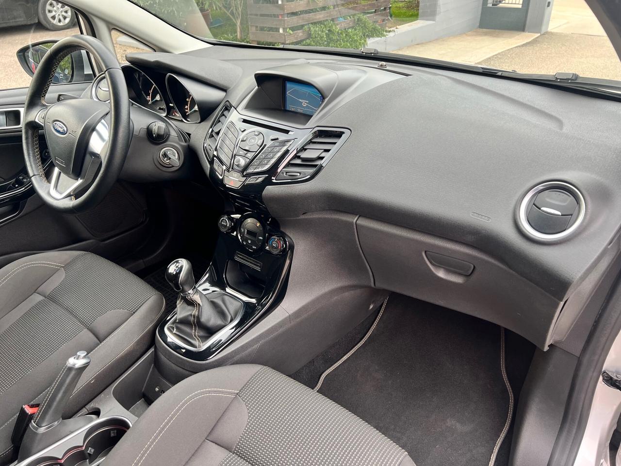 Ford Fiesta 1.5 5pt 1.5 tdci 75cv Titanium E6 NAVI/PDC/CLIMA PERF.