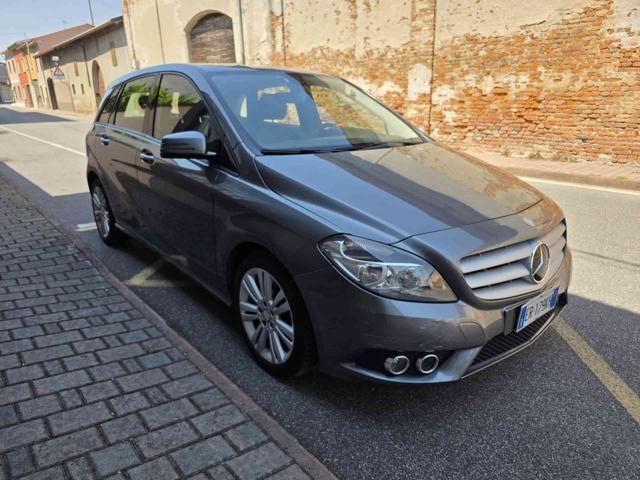 MERCEDES-BENZ B 180 Executive
