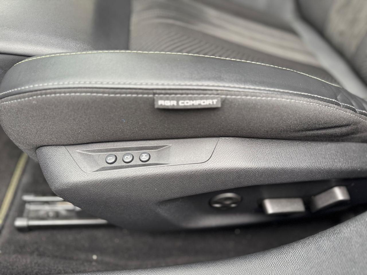 Peugeot 308 GT Pack 1.6 225 PHEV #8349