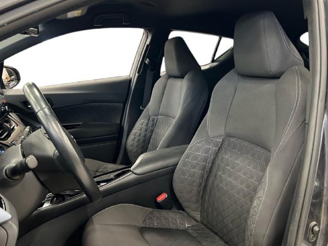 TOYOTA C-HR 2.0 Hybrid E-CVT Trend