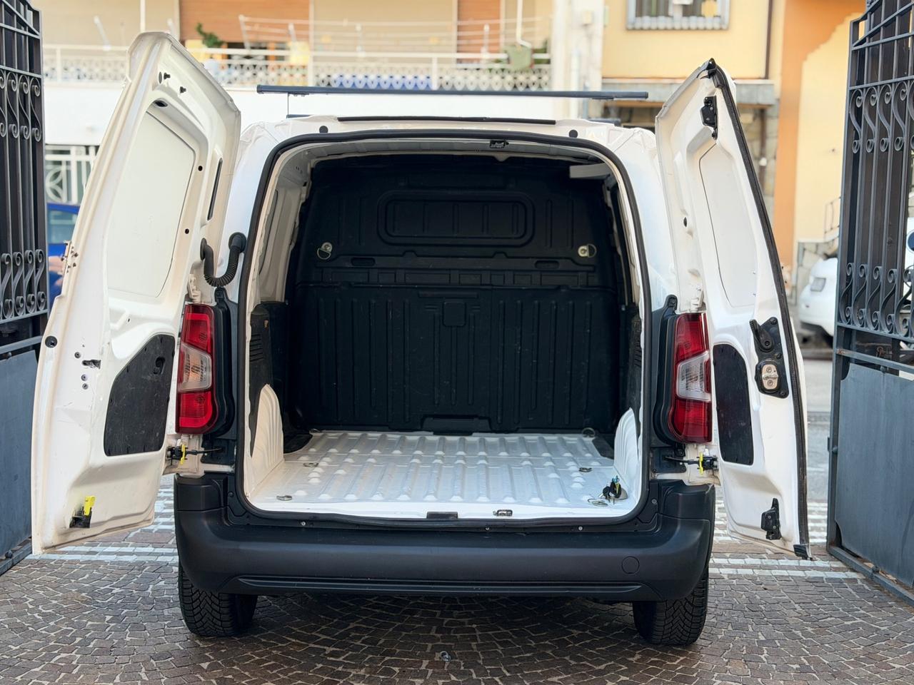 Peugeot Partner BlueHDi 100 PC Furgone Premium