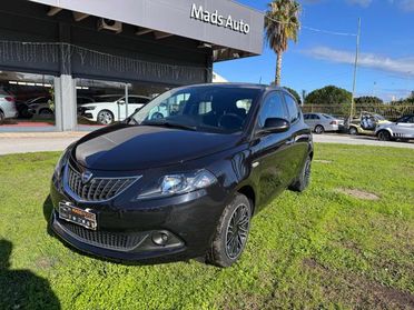 LANCIA Ypsilon 1.0 FireFly 5 porte S&S Hybrid Gold NEOPATENTATI