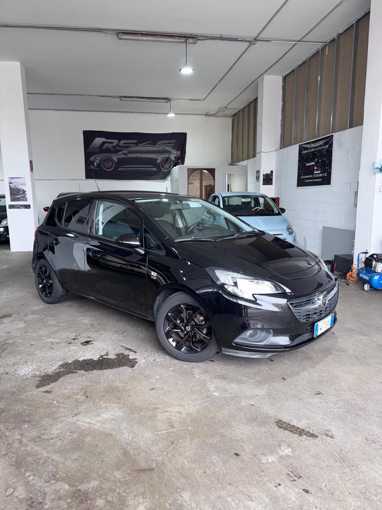 Opel Corsa 1.2 5 porte Black Edition