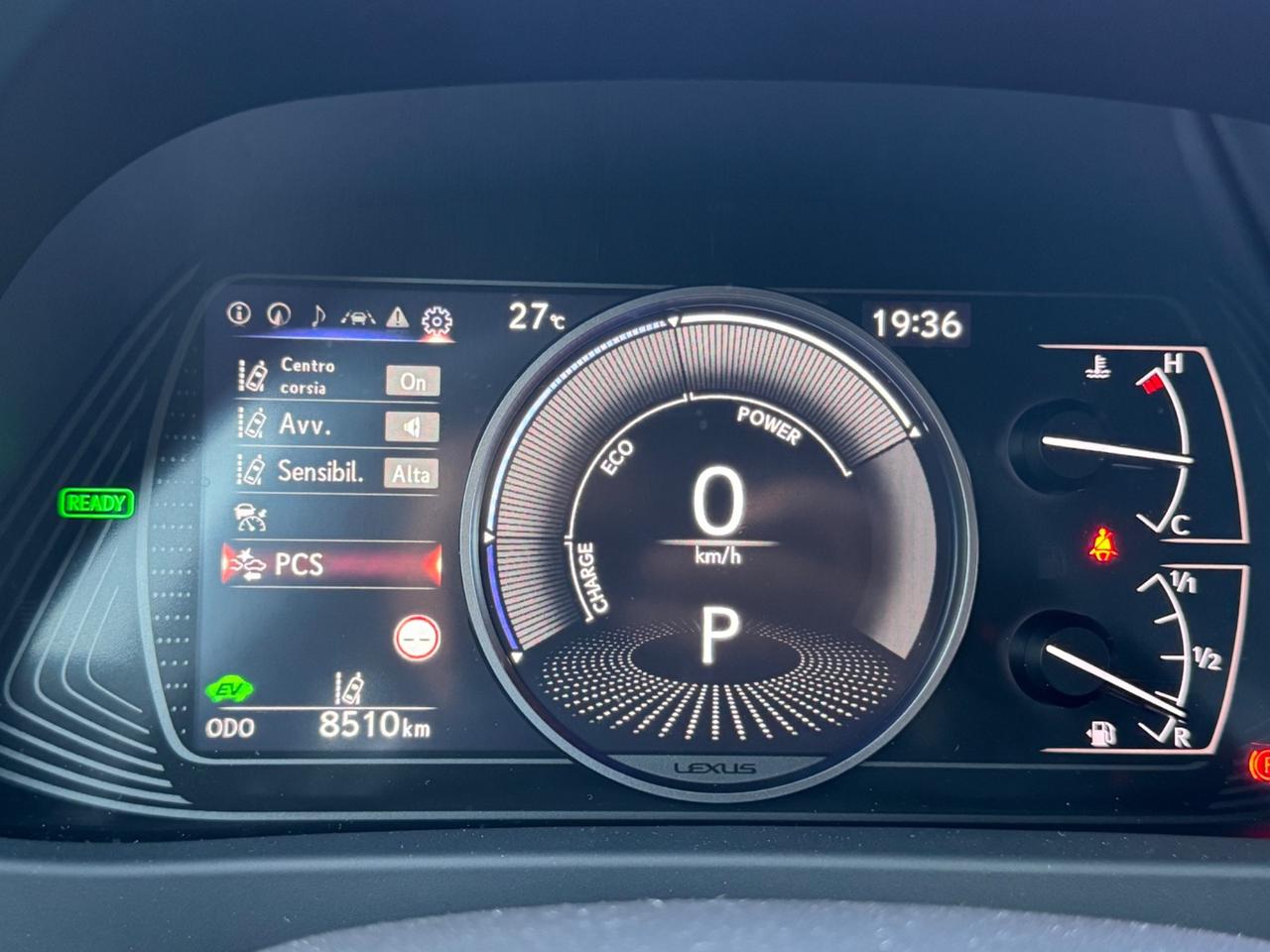 Lexus UX 250H 2.0 Hybrid 145Cv Design 2WD