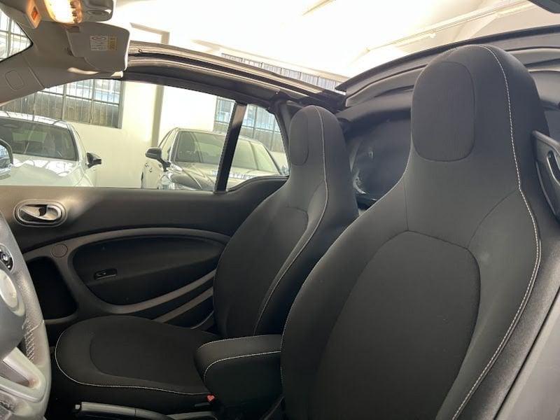 smart fortwo cabrio 90 0.9 66kW TURBO cabrio