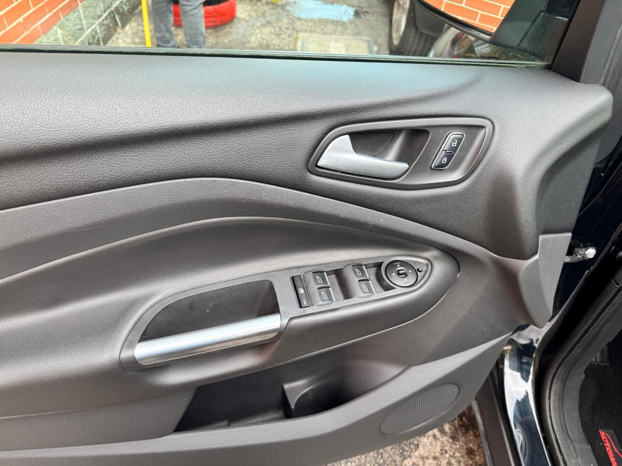 Ford Kuga 2.0 TDCI 120 CV S&S 2WD Titanium
