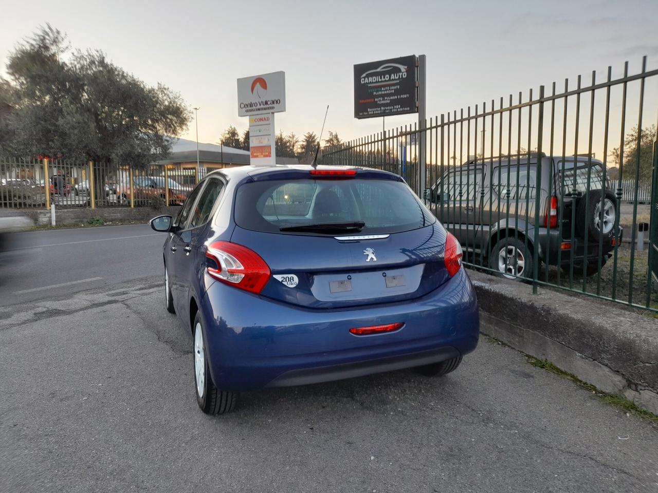 Peugeot 208 1.4 HDi 68 CV 5 porte lika