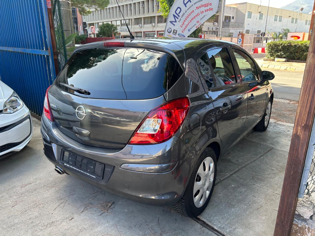 Opel Corsa 1.4 16V 5 porte Elective