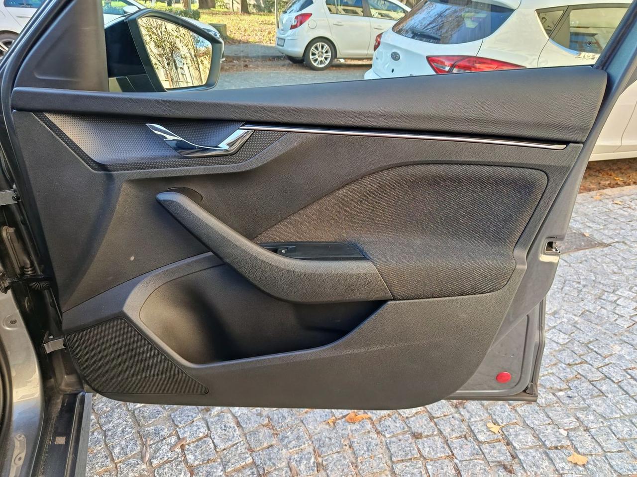 Skoda Kamiq Black Dots 1.0 TSI #8118