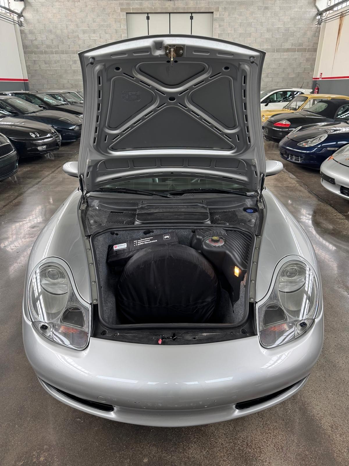 Porsche Boxster 2.5i 24V cat