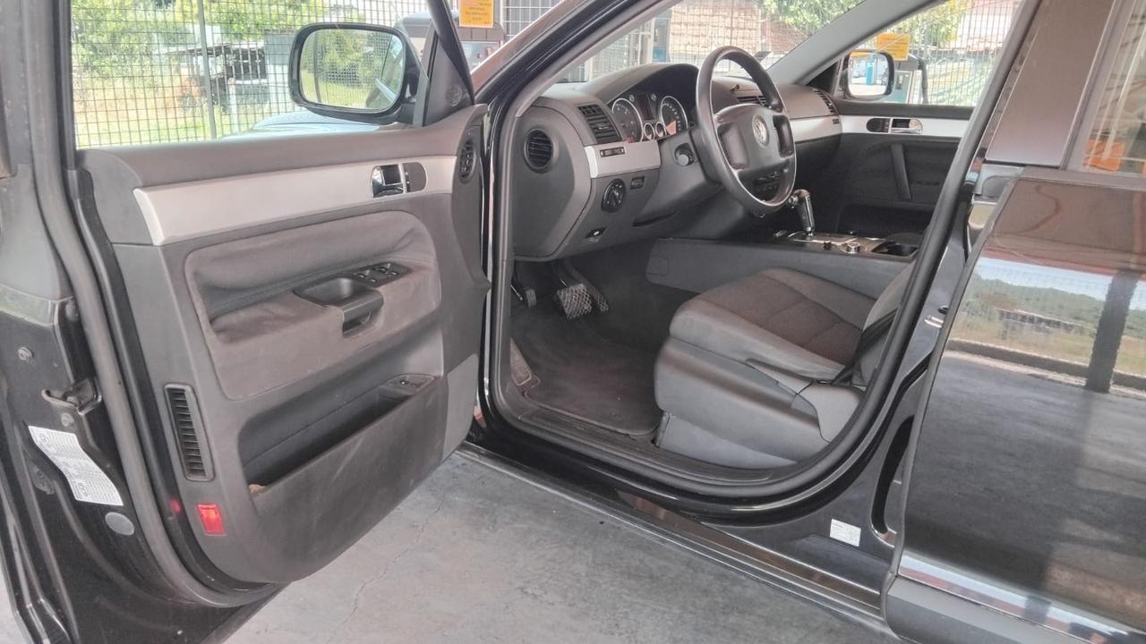 Volkswagen Touareg 2.5 TDI