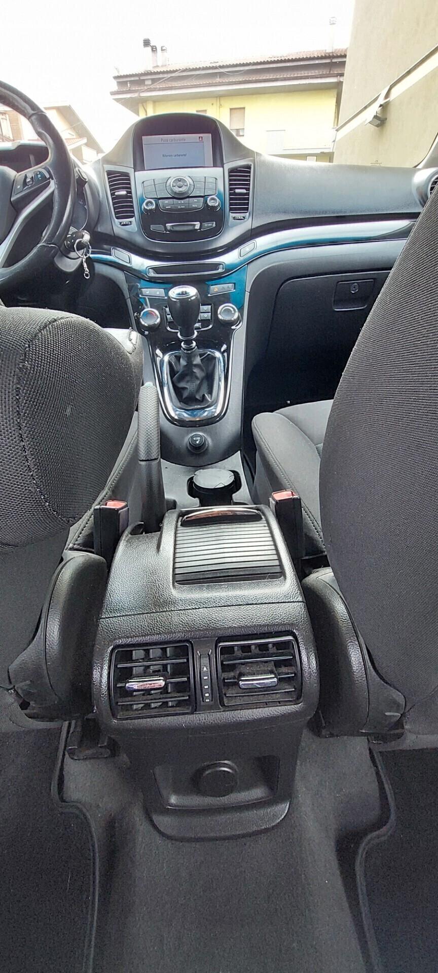 CHEVROLET ORLANDO 2,0 DIESEL 163 CV- 7 POSTI NAVIGATORE TELEFONO SENSORI CRUISE IMPECCABILE