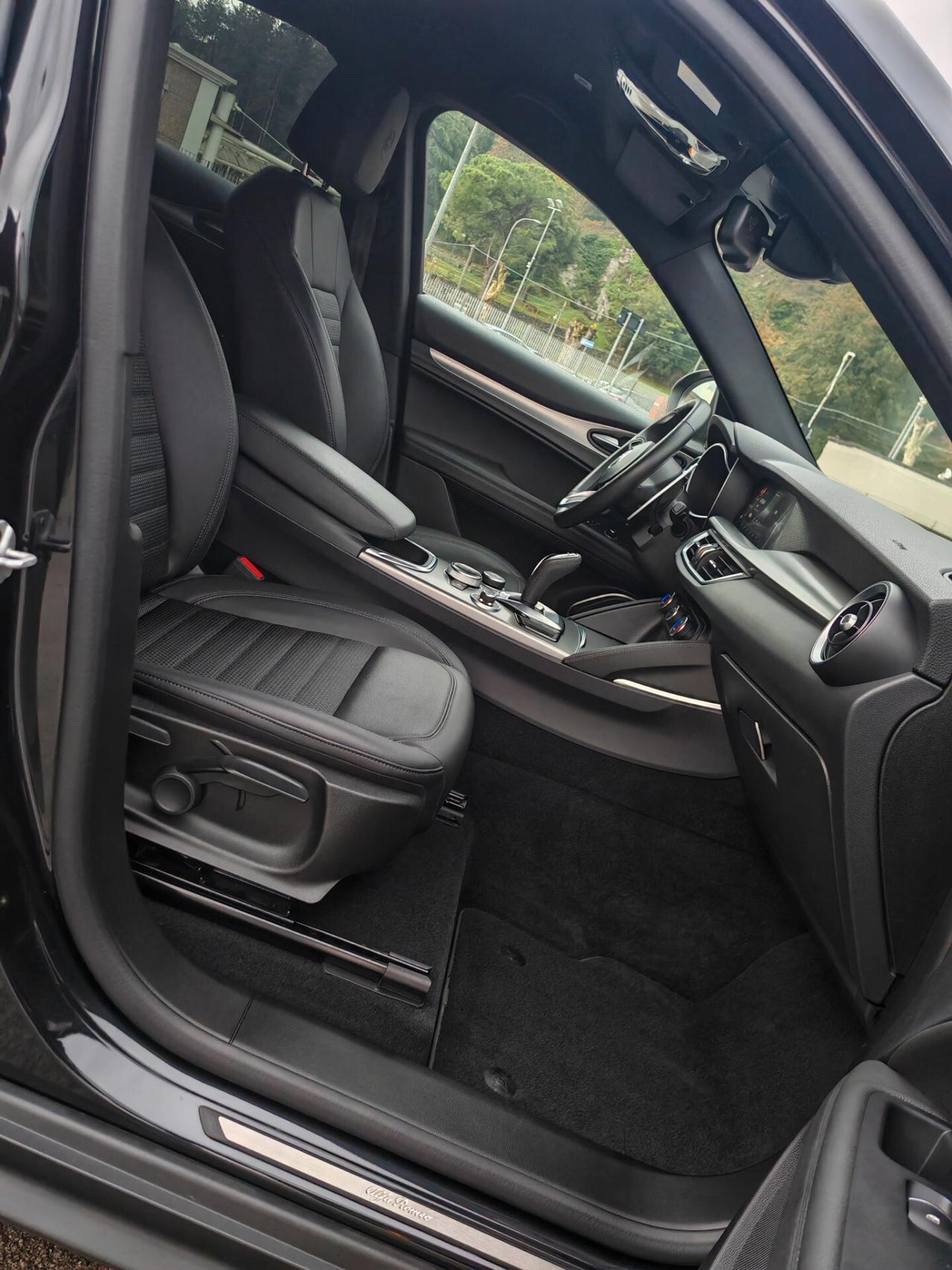 Alfa Romeo Stelvio 2.2 Turbodiesel 160 CV AT8 RWD Sprint