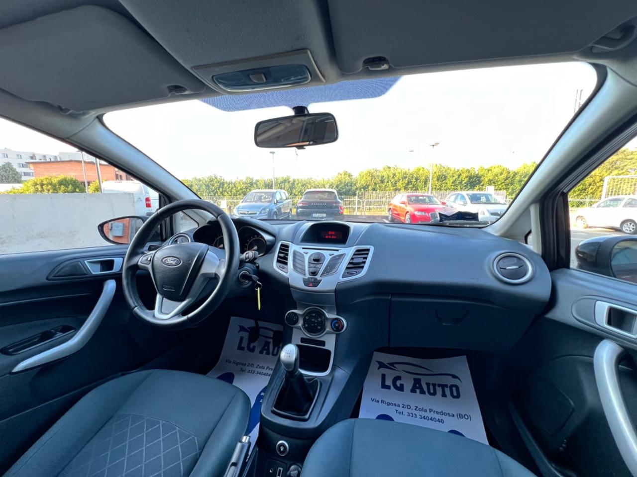 Ford Fiesta 1.4 16V 5p. Bz.- GPL Titanium Bs.