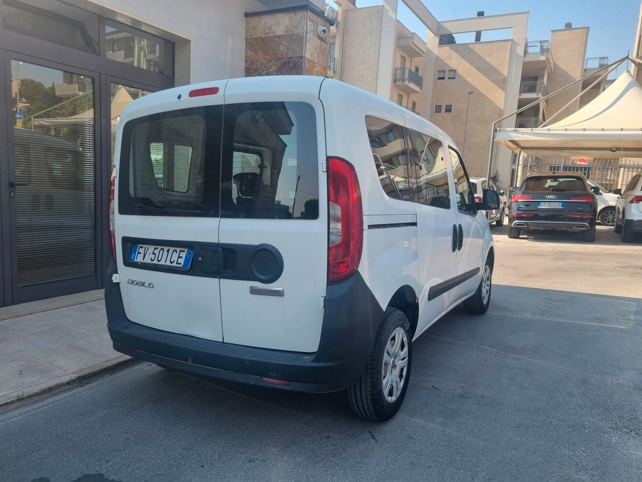 Fiat Doblo Cargo combi 1.3 mjt 16v SX 95cv E6 - CAMBIO DA SOSTITUIRE