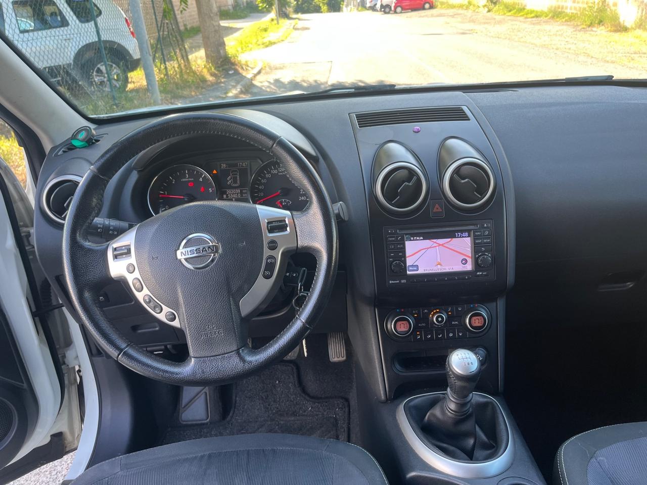 Nissan Qashqai 1.5 dCi DPF Acenta 2010 202.000 KM