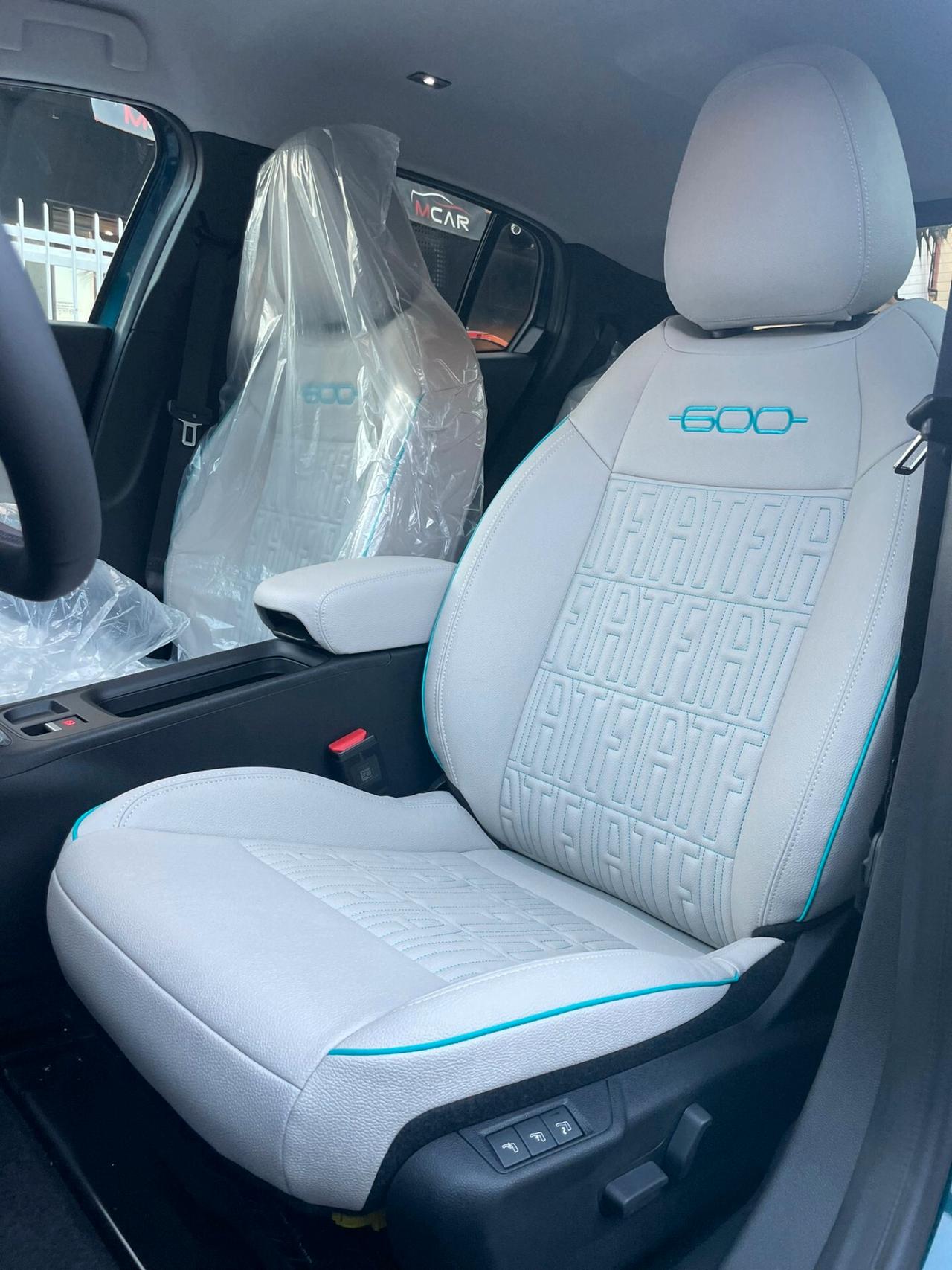 Fiat 600 Hybrid 110 CV DCT MHEV La Prima
