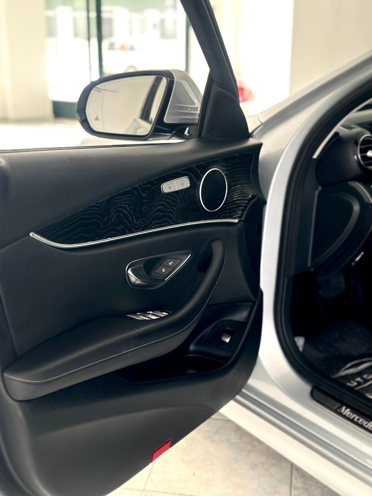 Mercedes-benz E 200 AMG