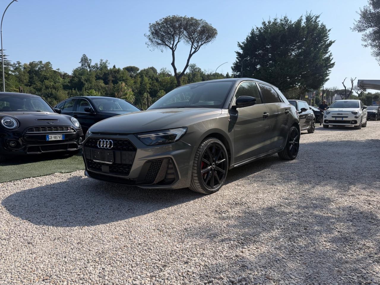 Audi A1 SPB 40 TFSI S tronic Identity Black