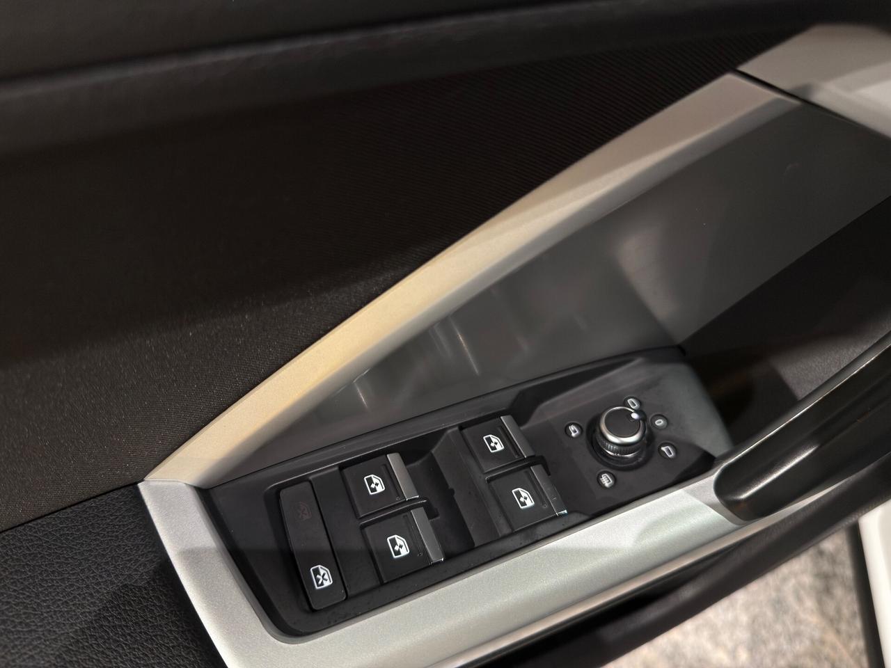 Audi Q3 35 TFSI Business Advanced * PARI AL NUOVO