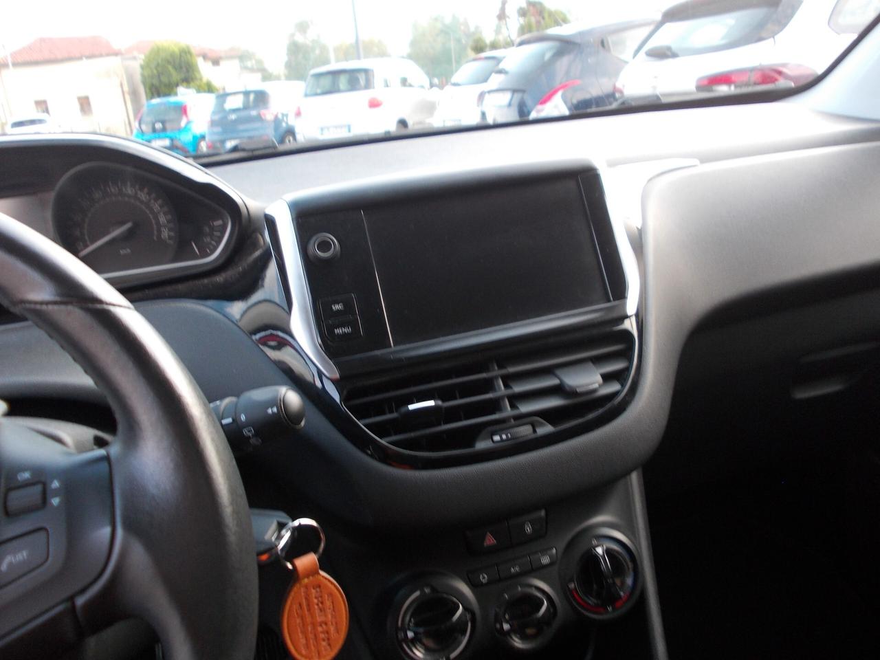 Peugeot 208-12 PureTech 5 p-KM53699-X NEOPATENTATI