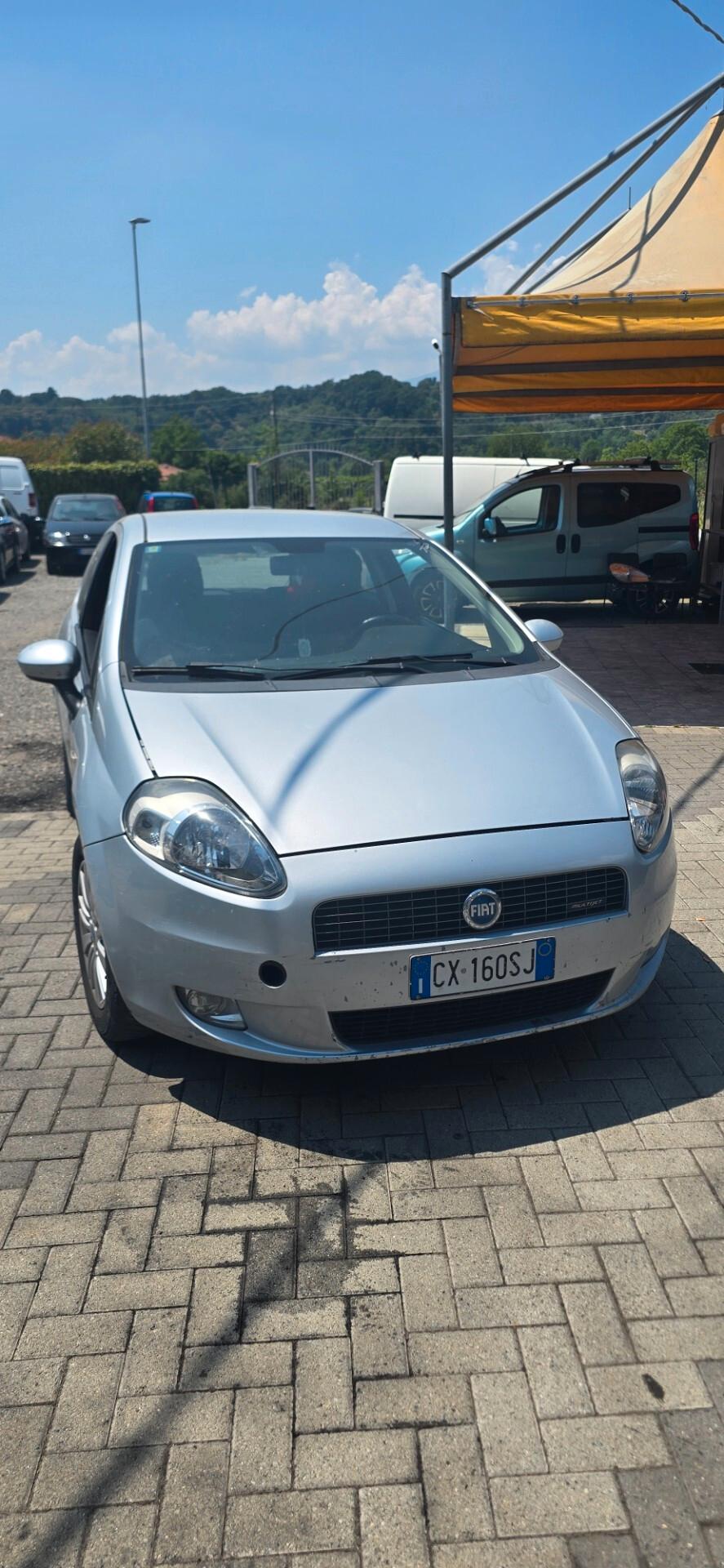 Fiat Grande Punto 1.3 MJT 75 CV 3 porte Dynamic