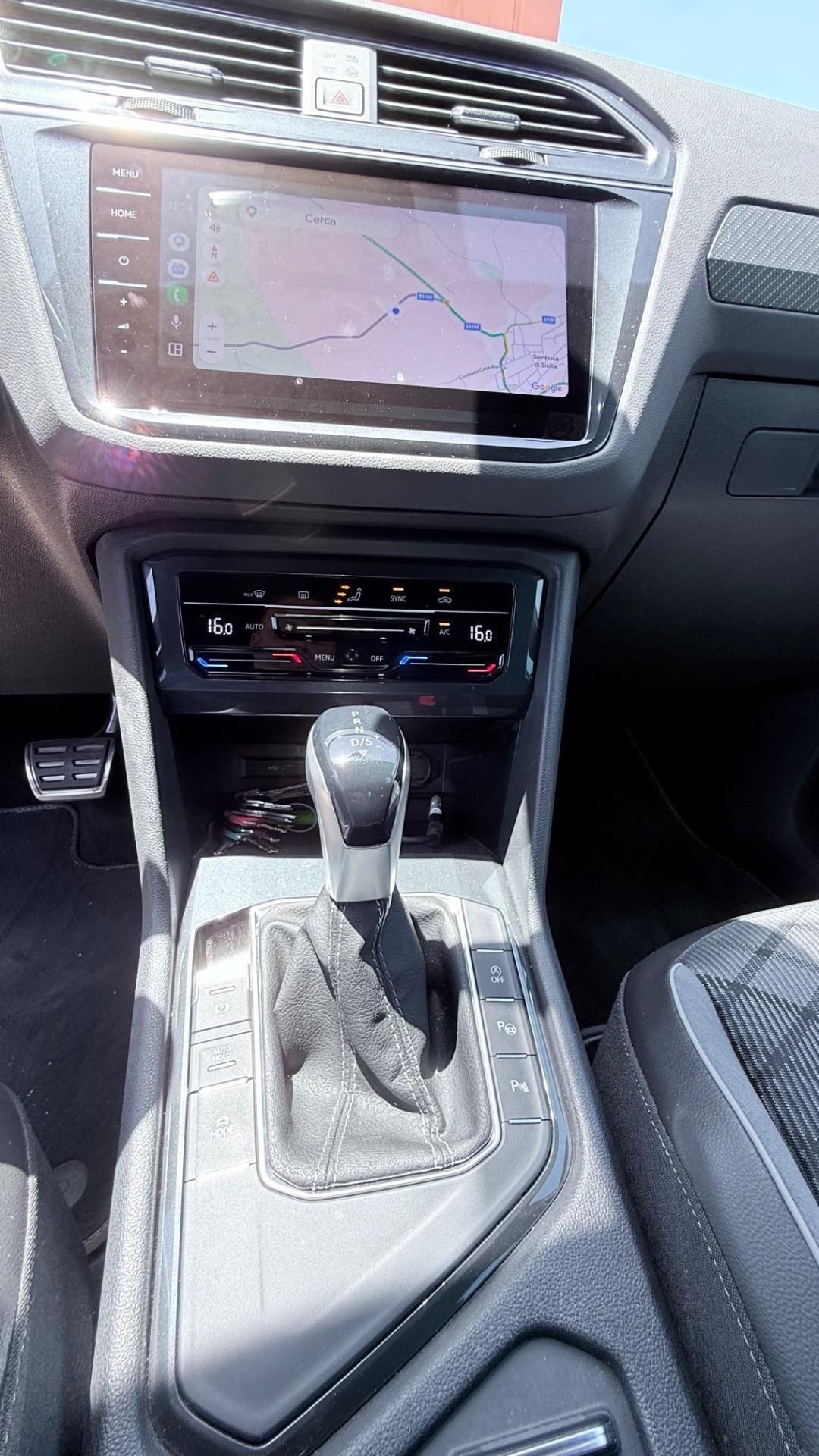 Volkswagen Tiguan 2.0 TDI 150 CV SCR DSG R-Line