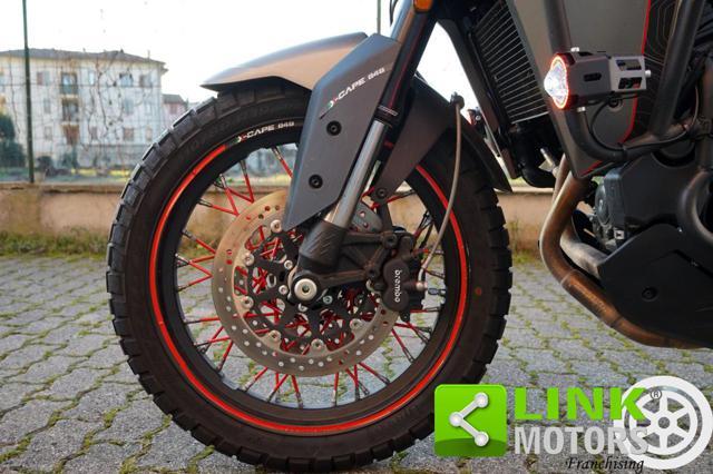 MOTO MORINI X-Cape 650 - 2023 - UNIPROPRIETARIO SOLO 3400 KM + ACCESSORI