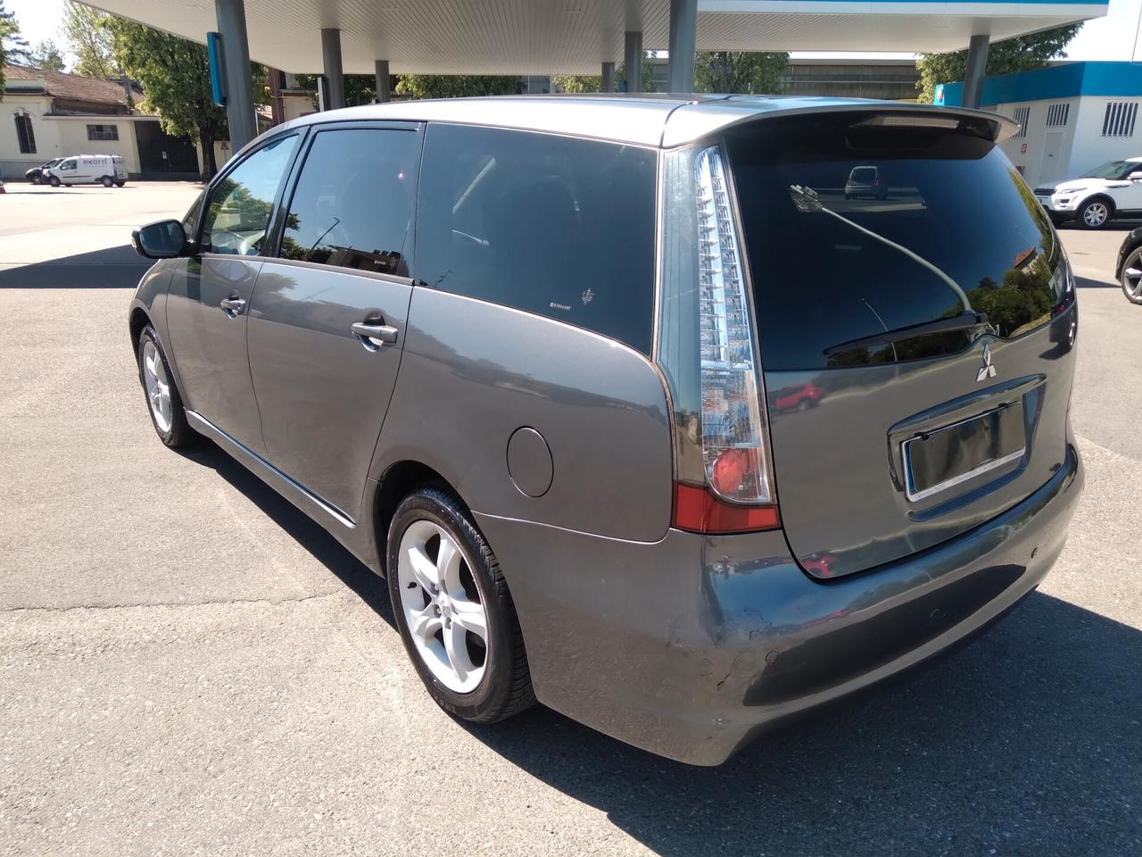 Mitsubishi Grandis 2.0 tdi 140cv 7 posti motore WOLKSWAGEN