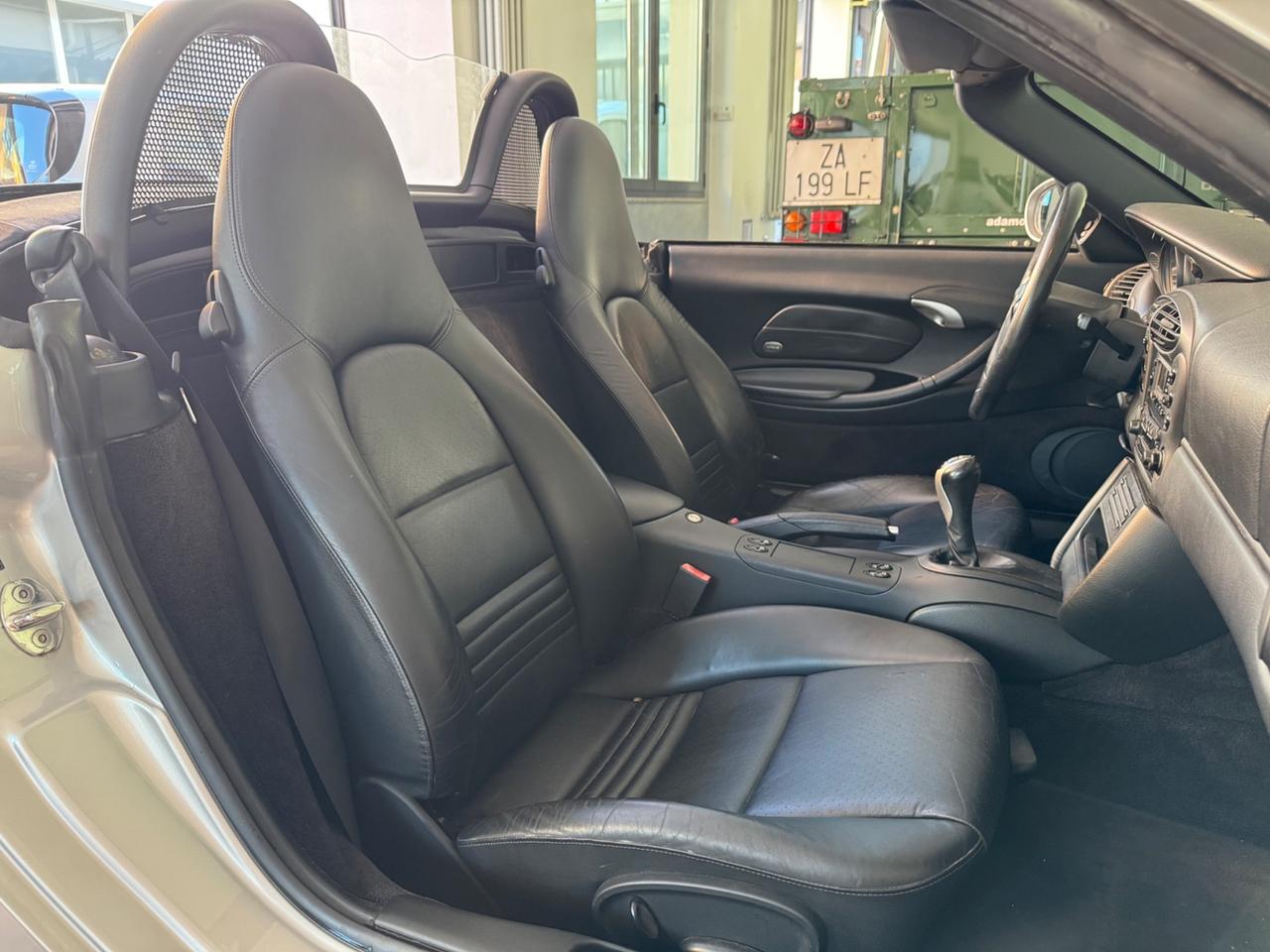 Porsche Boxster 2.7i 24V cat