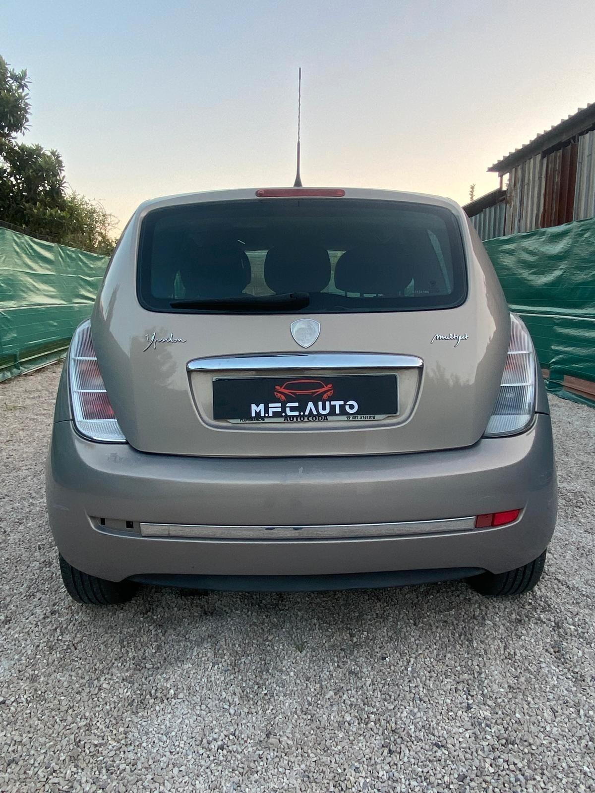Lancia Ypsilon 1.3 MJT 90 CV Platino