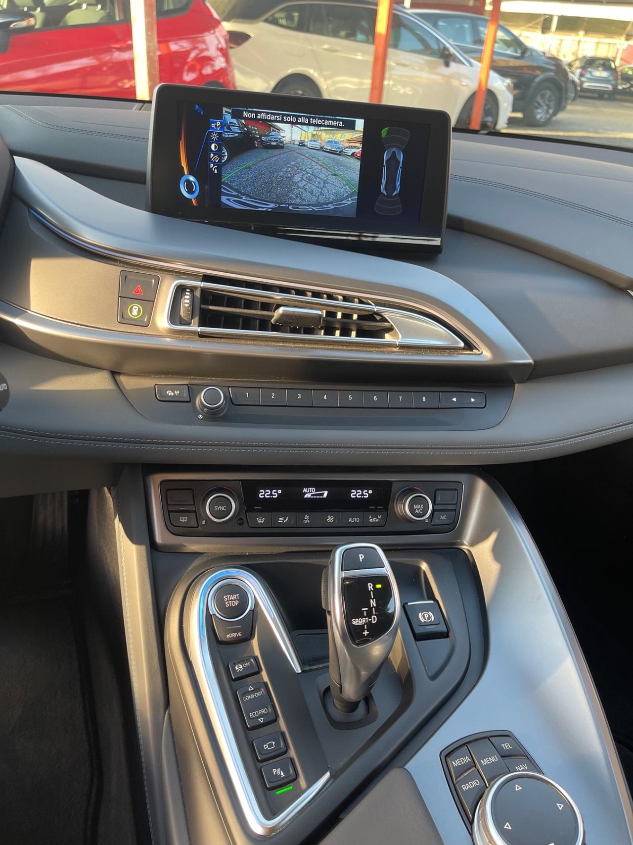 Bmw i8. (( 17 MILA KM -UNICA IN ITALIA ))