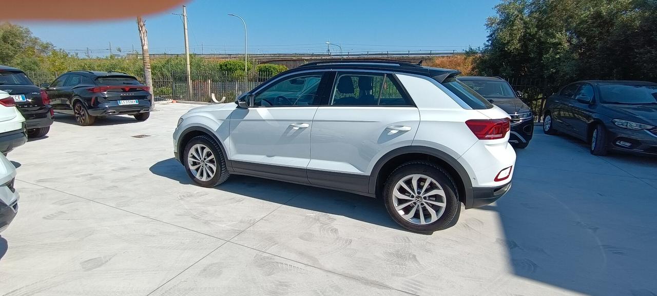 Volkswagen T-Roc 1.0 TSI EDITION PLUS