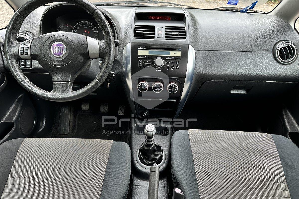 FIAT Sedici 1.9 MJT 4x4 Emotion