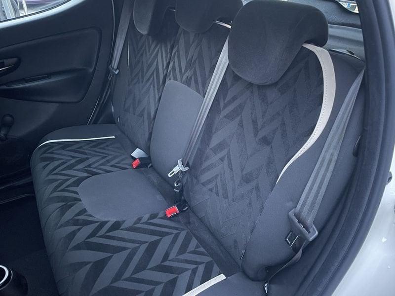 Lancia Ypsilon Ypsilon 1.2 Platinum 69cv NEOPATENTATI