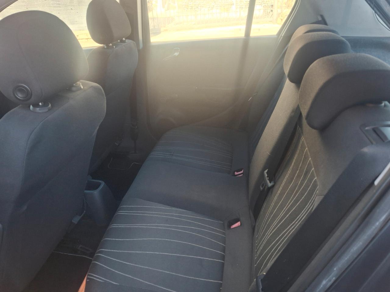 Opel Corsa 1.2 5 porte Enjoy Neopatentati