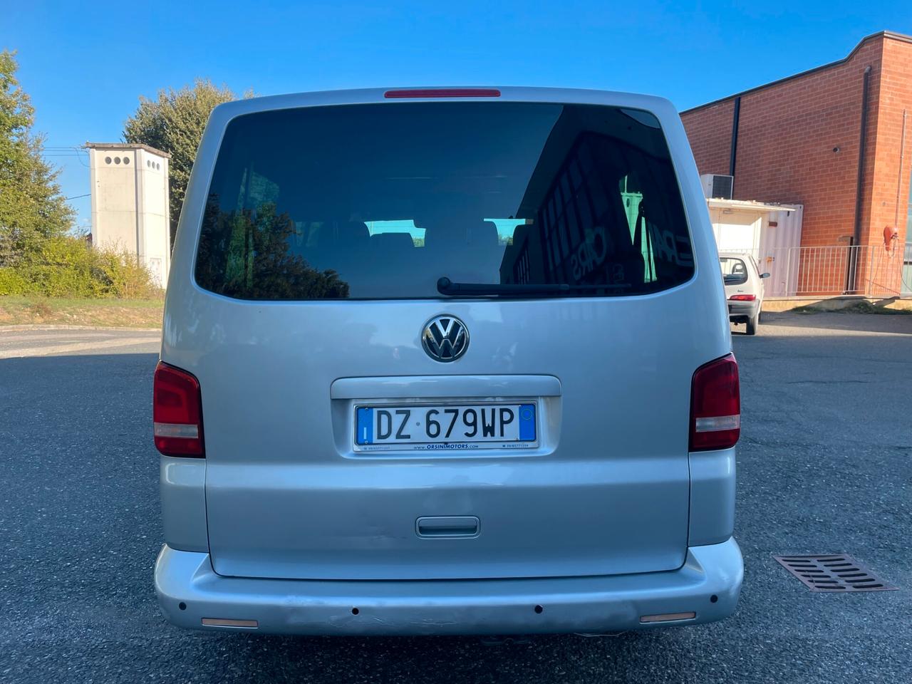 Volkswagen Transporter Caravelle 2.0 TDI 140CV PL Trendline 9 POSTI