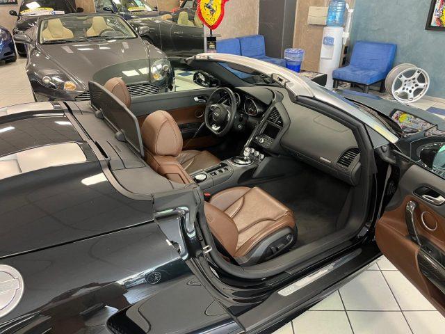 AUDI R8 Spyder 5.2 V10 FSI quattro R tronic