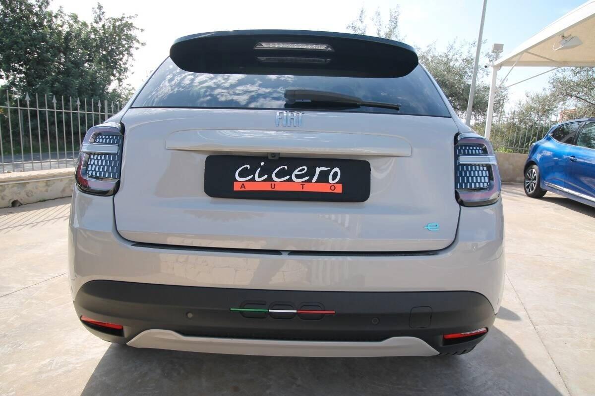 Fiat 600e La Prima 15.000km |2024