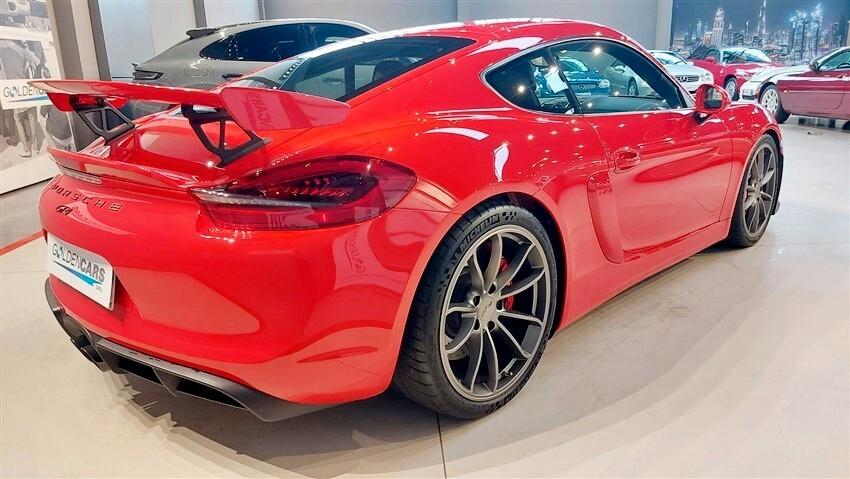 Porsche Cayman GT4 solo 680 Km