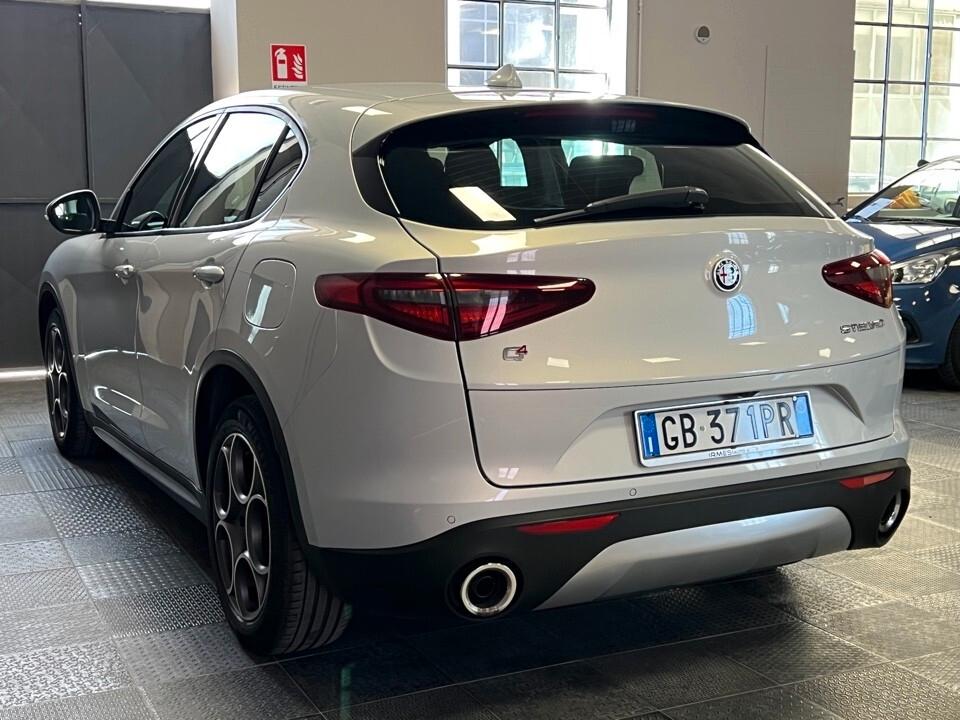 Alfa Romeo Stelvio 2.2 T Q4 190cv