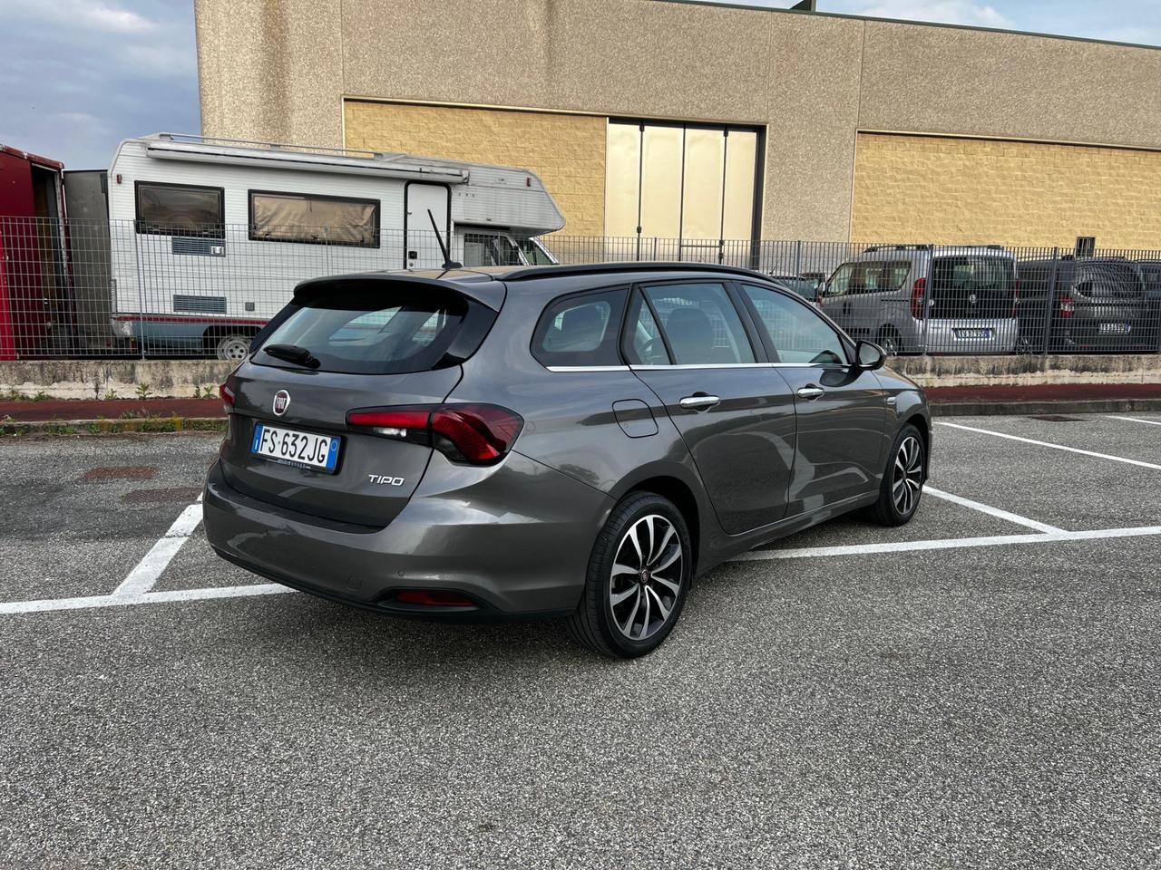 Fiat Tipo 1.4 T-Jet 120CV SW Lounge