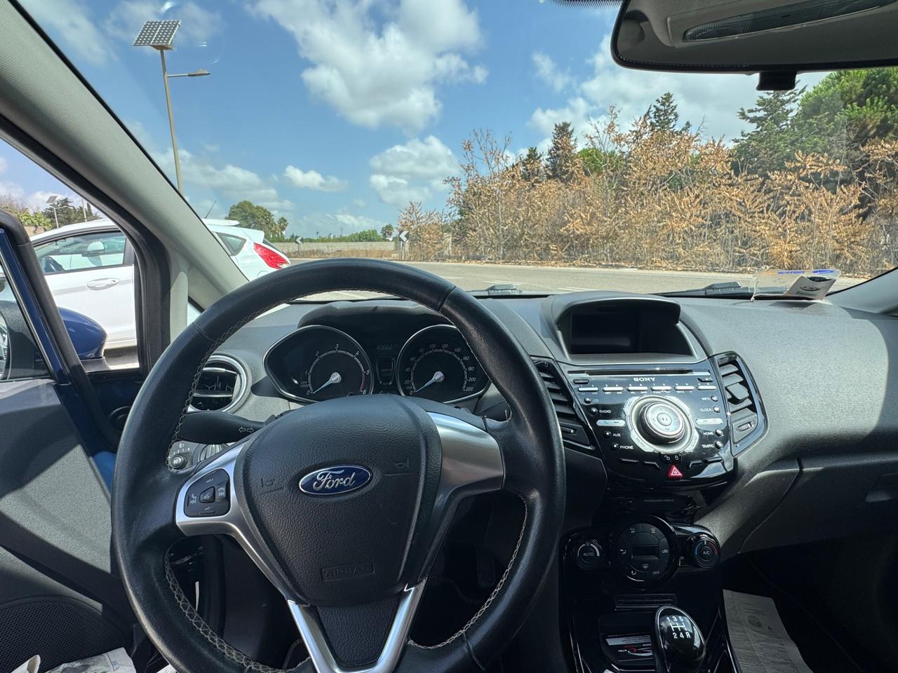 Ford Fiesta 1.5 TDCi 75CV 5 porte