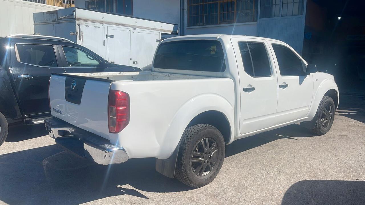 Nissan Navara 2.5 dCi 4 porte Double Cab XE
